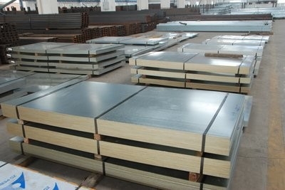 PPGI ZINC कोटेड GI स्टील मटेरियल कॉइल कोल्ड रोल्ड / हॉट डिप्ड