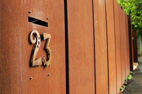 हॉट रोल्ड ब्लैक कार्बन स्टील प्लेट ASTM A36 ST37 S45C ST52