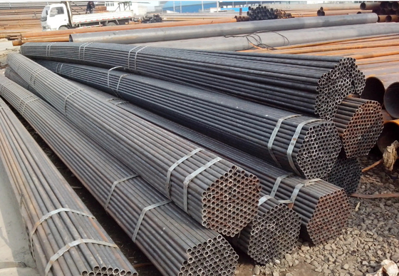 ST37 C45 SCH40 A106 Gr.B A53 कार्बन स्टील पाइप ट्यूब 42CrMo 15CrMo मिश्र धातु: