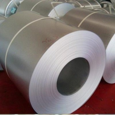 चौड़ाई 1500 मिमी गर्म जस्ती स्टील रोल 40g-275g जस्ता परत: